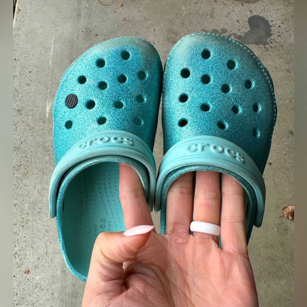 Crocs Kids’ Classic Glitter Crocs - aqua - 10